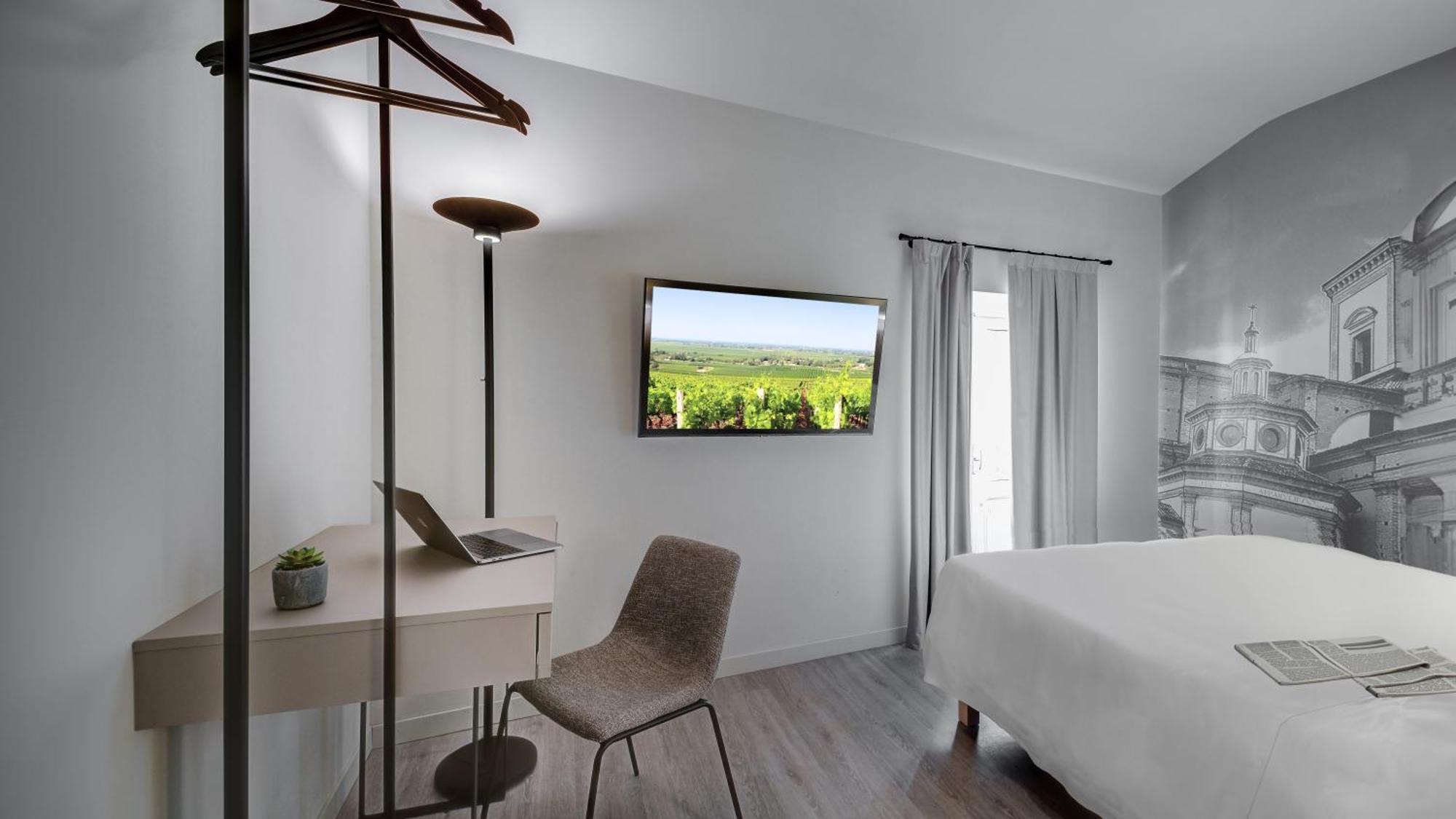 Be Duomo - Self Check-In Bed and Breakfast Voghera Exteriör bild