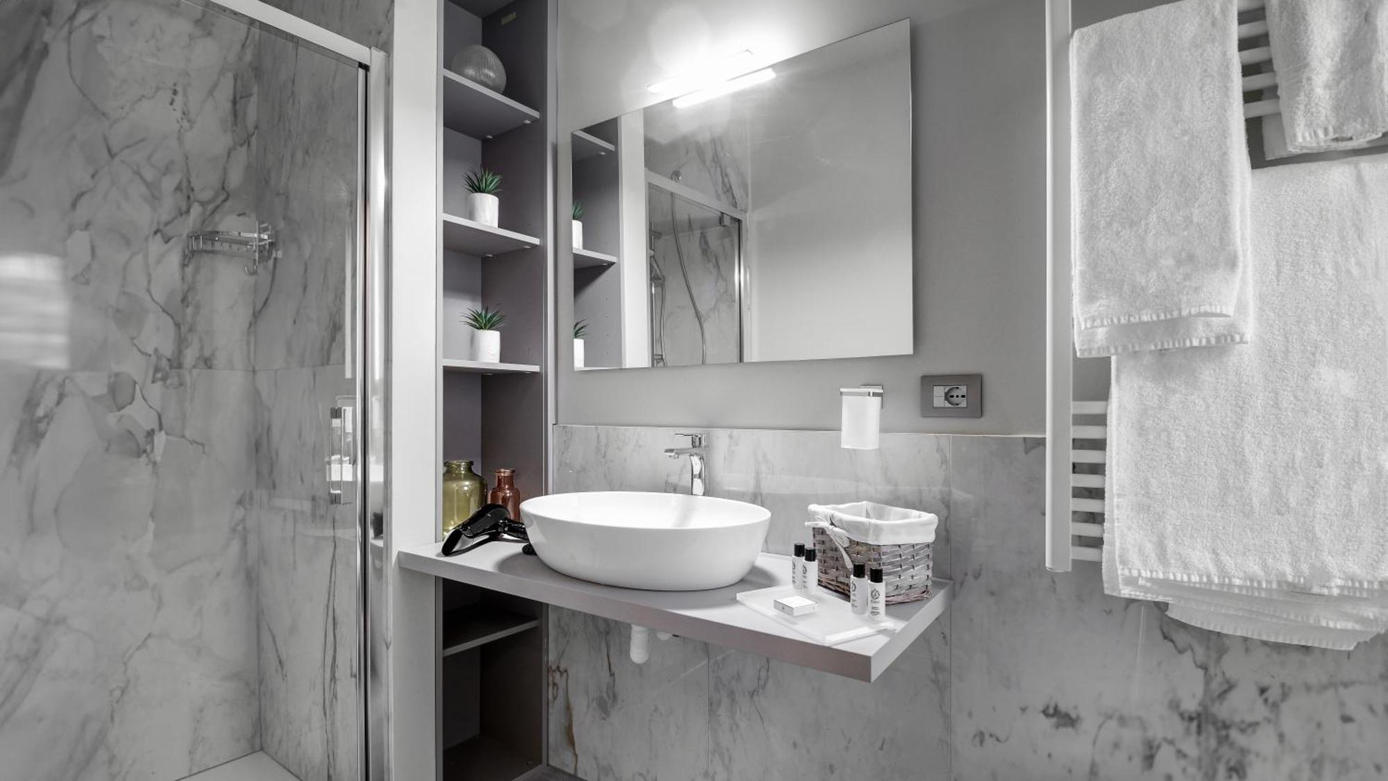 Be Duomo - Self Check-In Bed and Breakfast Voghera Exteriör bild
