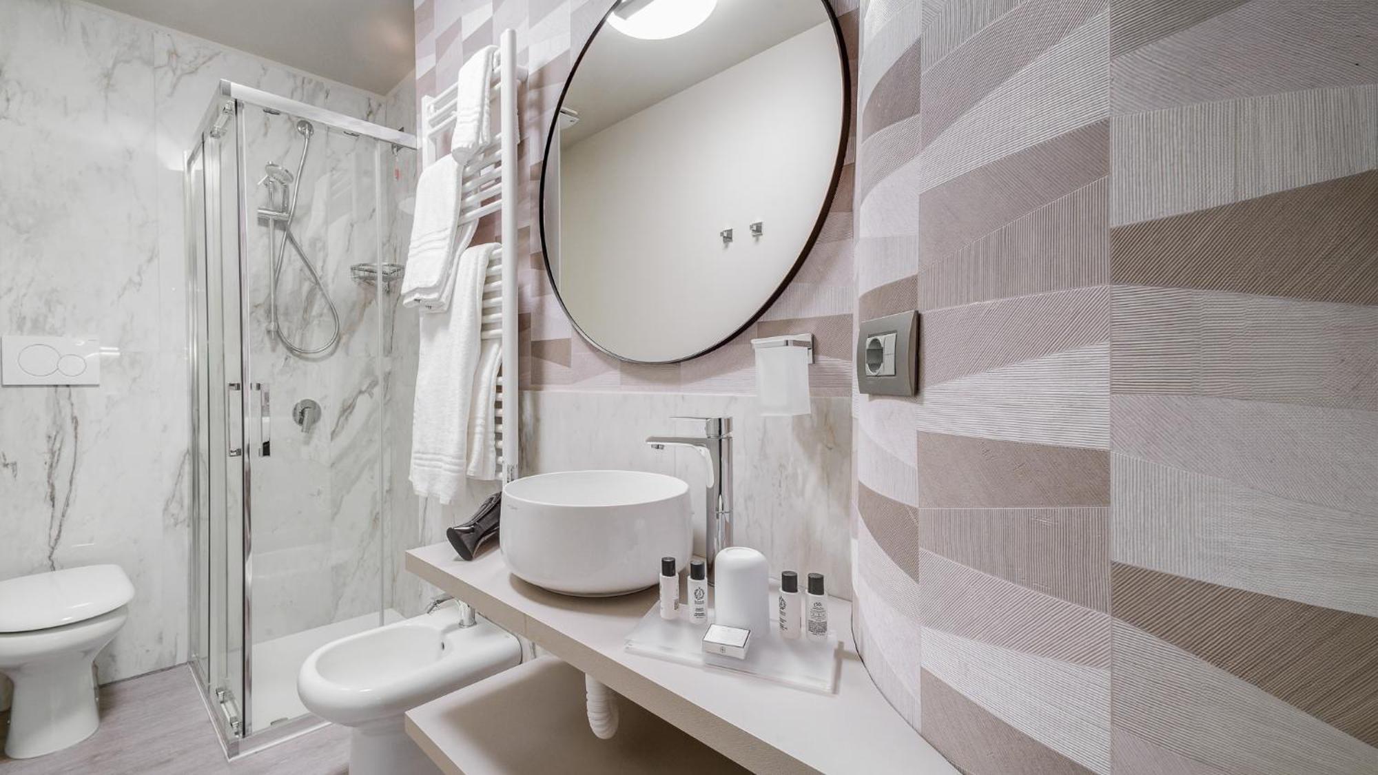 Be Duomo - Self Check-In Bed and Breakfast Voghera Exteriör bild